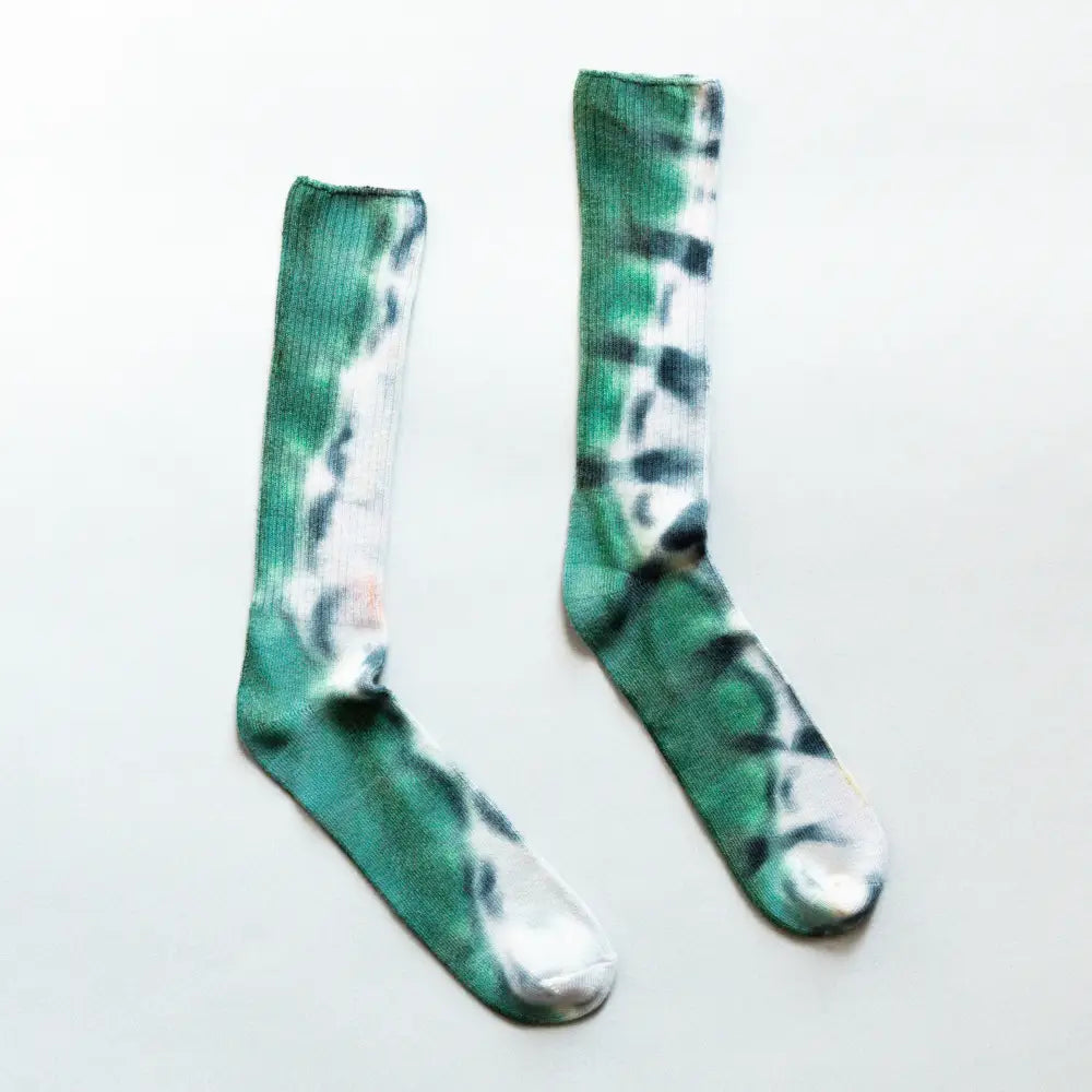 Tie-dyed green and white socks made from bamboo rayon clothing