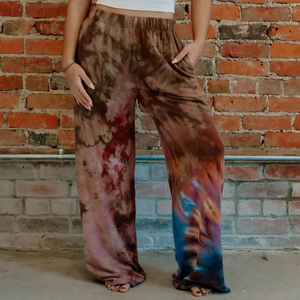 Tie-dyed brown and multicolored lounge pants with elastic waistband, Perfect Pant style